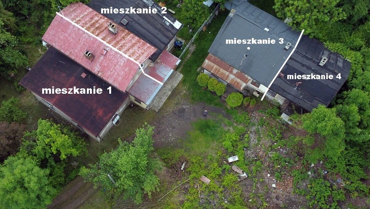 2 domy z 4 mieszkaniami w Bielsku-Białej