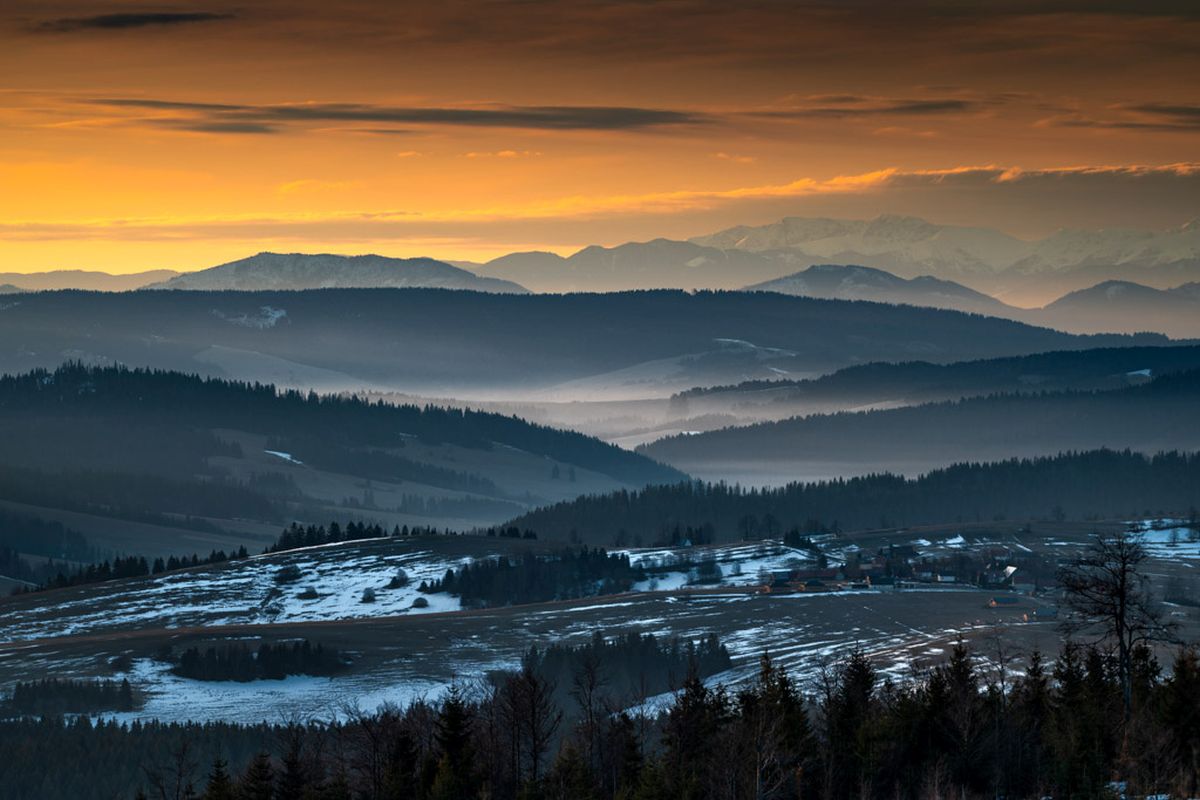 Rzut oka z Krawcowego Wierchu na Słowację