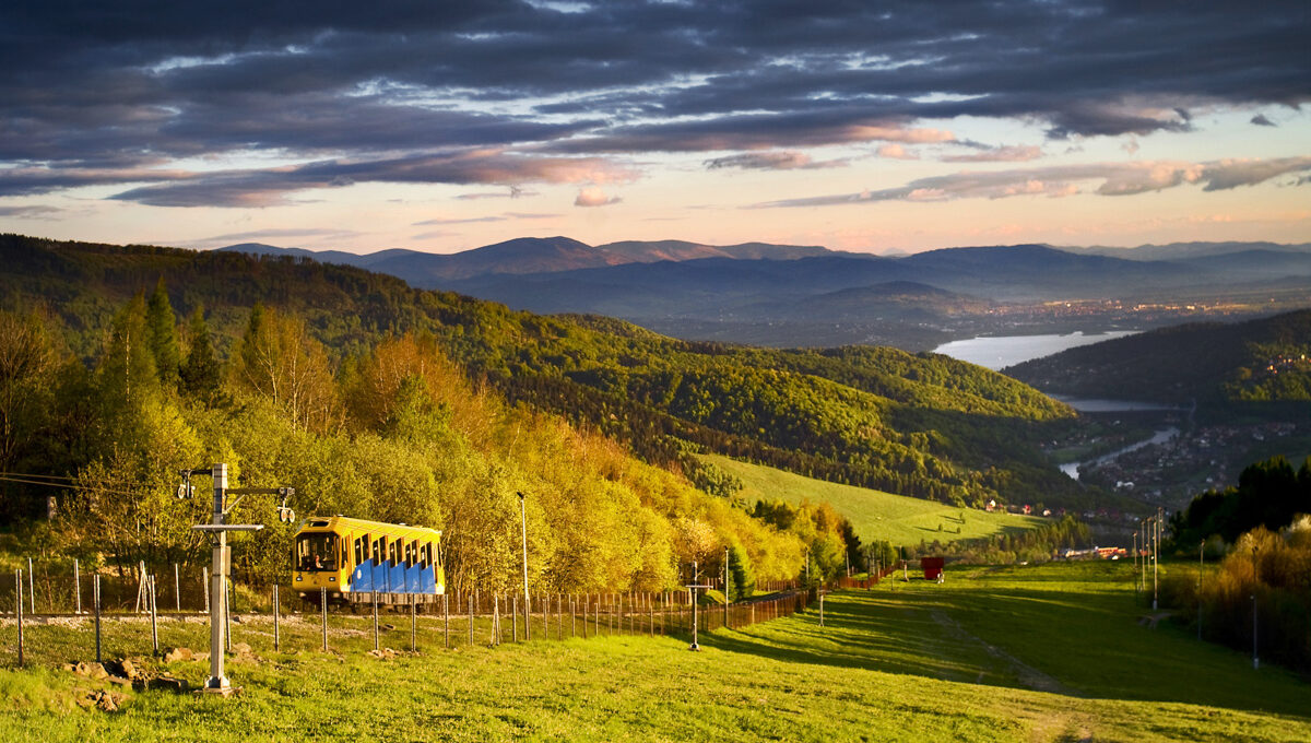 wagonik wspina się na żar